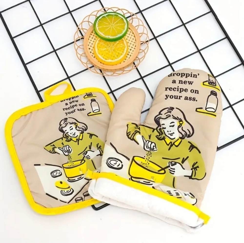 Funny Oven mitt and pot holder 2 piece set 60s retro designed recipe humor
